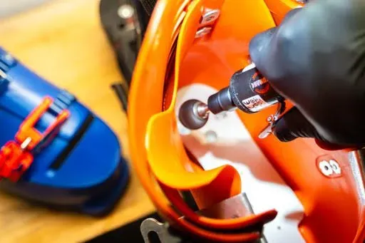 Bootfitting – dopasowanie butów narciarskich do stopy w Skiland Jelenia Góra